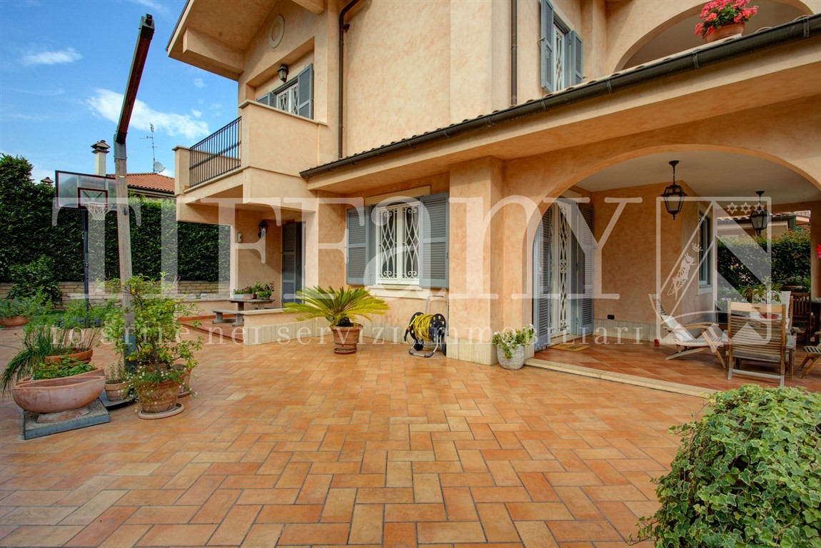 Grottaferrata - Porzione di Villino Bifamiliare